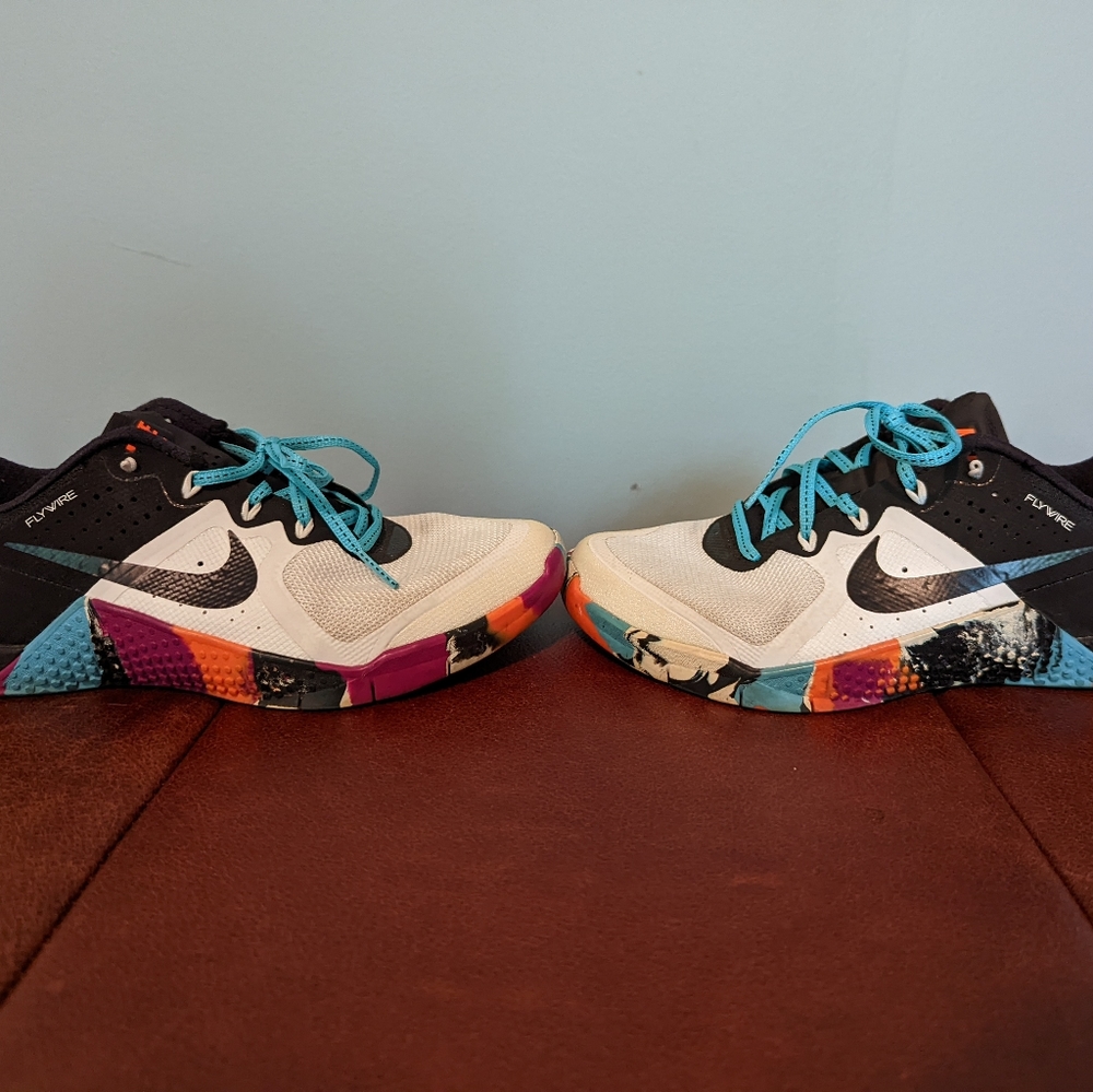Rare Nike Women’s Metcon 2 Training Shoes 821913-102